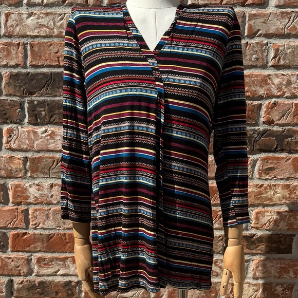 Dana Buchman Tops - Dana Buchman multicolored striped long sleeve v-neck top / M/Excellent condition